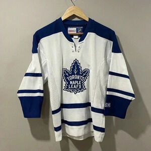 Vintage Toronto Maple Leafs  CCM Air
Knit Hockey Jersey